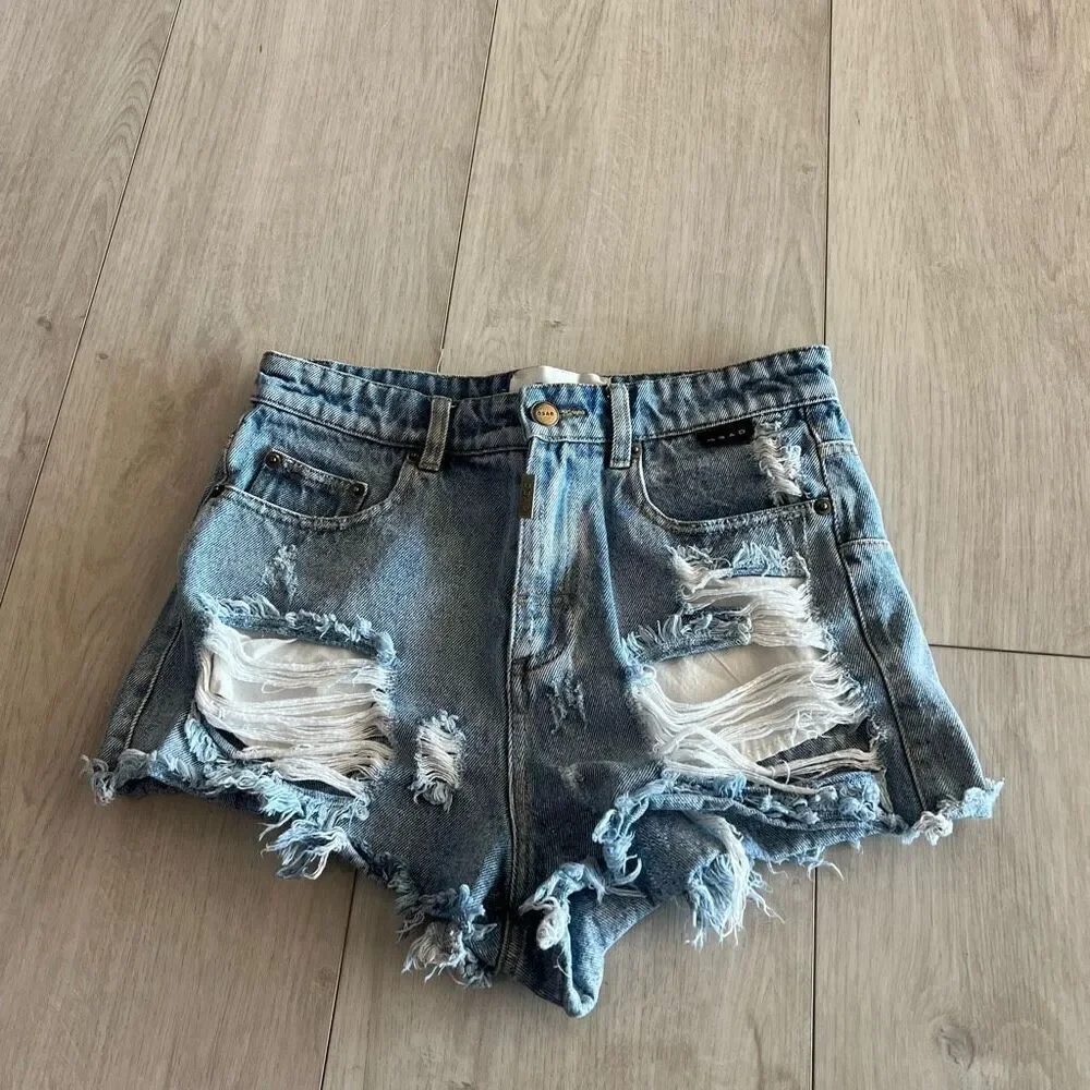 Dead femme women distress shorts size 8